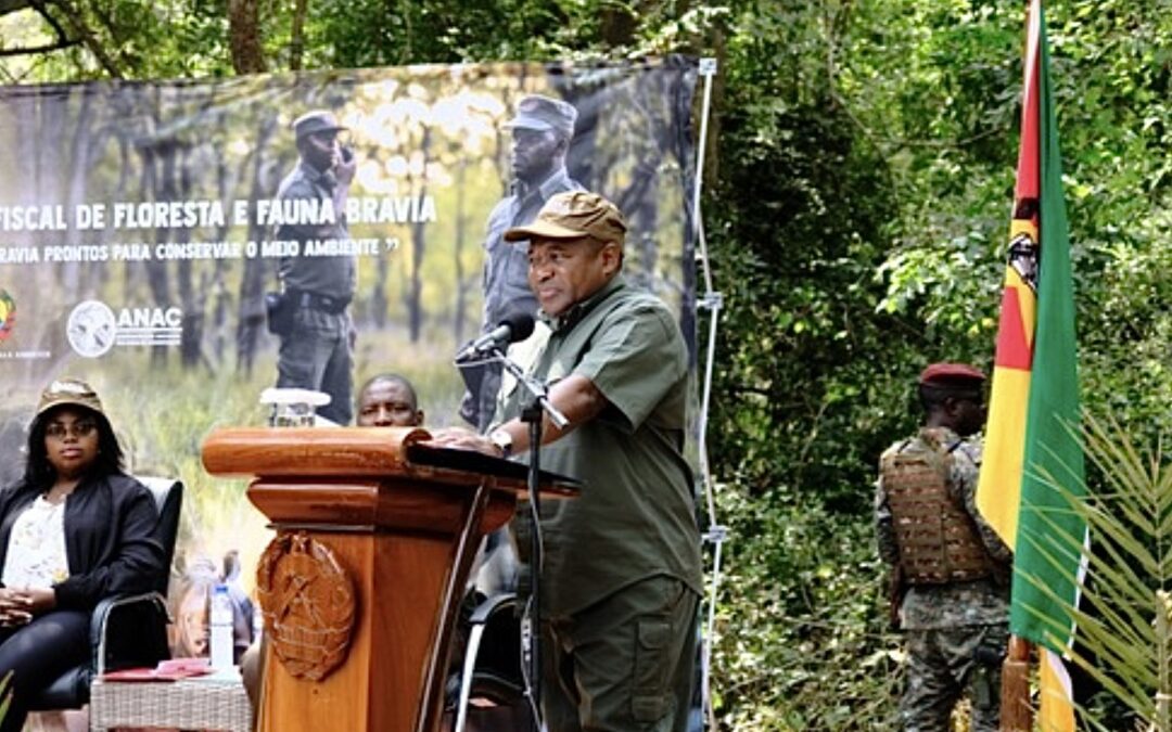 Mozambican President Nyusi celebrates World Ranger Day in Gorongosa National Park.